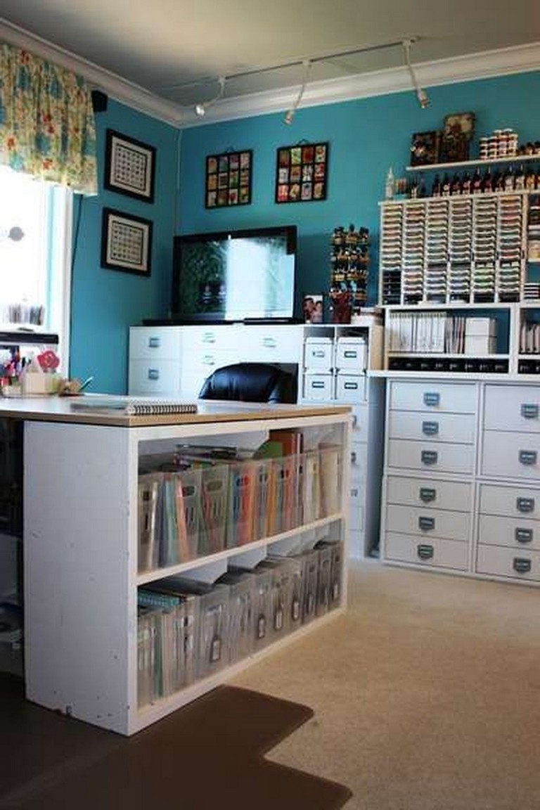 35 Good Colourful Organizing Sewing Room Ideas For Inspiration - Page ...